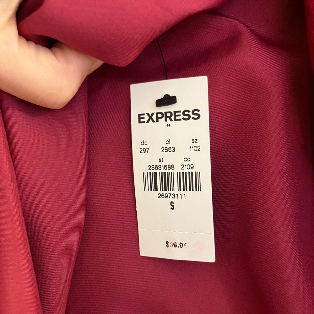 NWT EXPRESS berry cami top size S ruffled satin v-neck tank - Picture 6 of 9